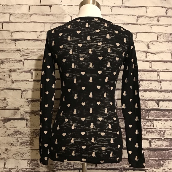 Aeropostale Cat & Hearts Shirt - Picture 4 of 6